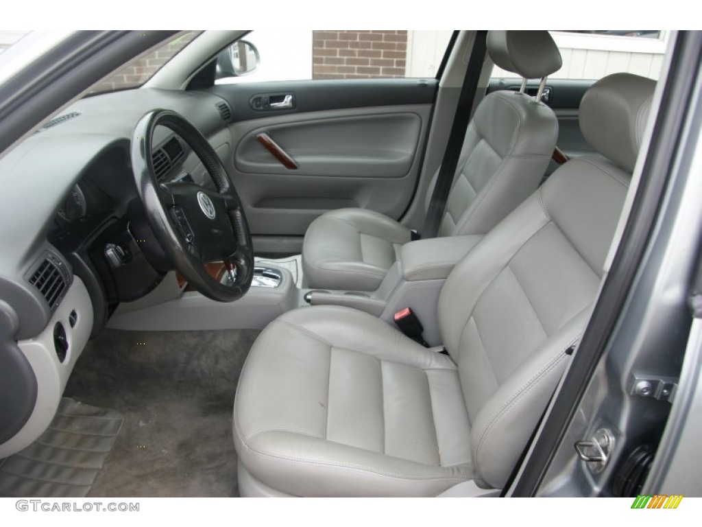 Grey Interior 2004 Volkswagen Passat GLS Sedan Photo #62849269