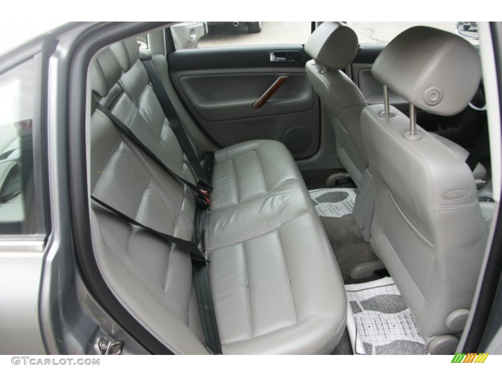 Grey Interior 2004 Volkswagen Passat GLS Sedan Photo #62849349