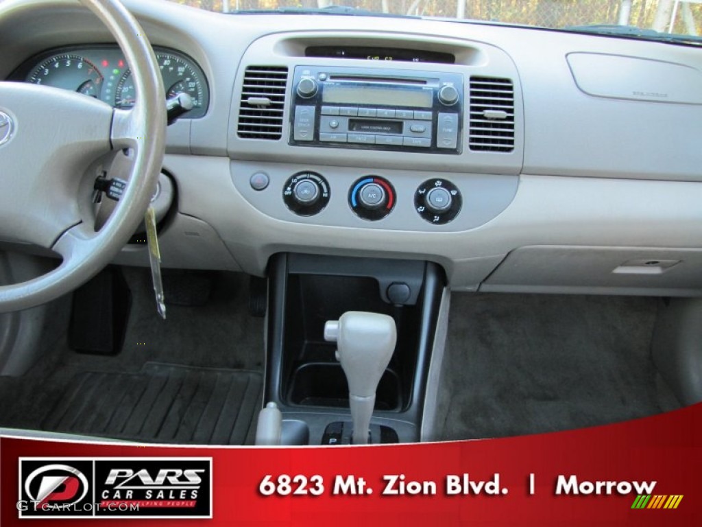 2002 Camry LE - Black Walnut Pearl / Taupe photo #10