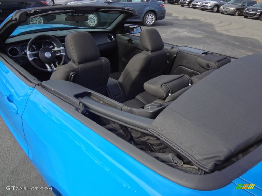 2011 Mustang V6 Convertible - Grabber Blue / Charcoal Black photo #9