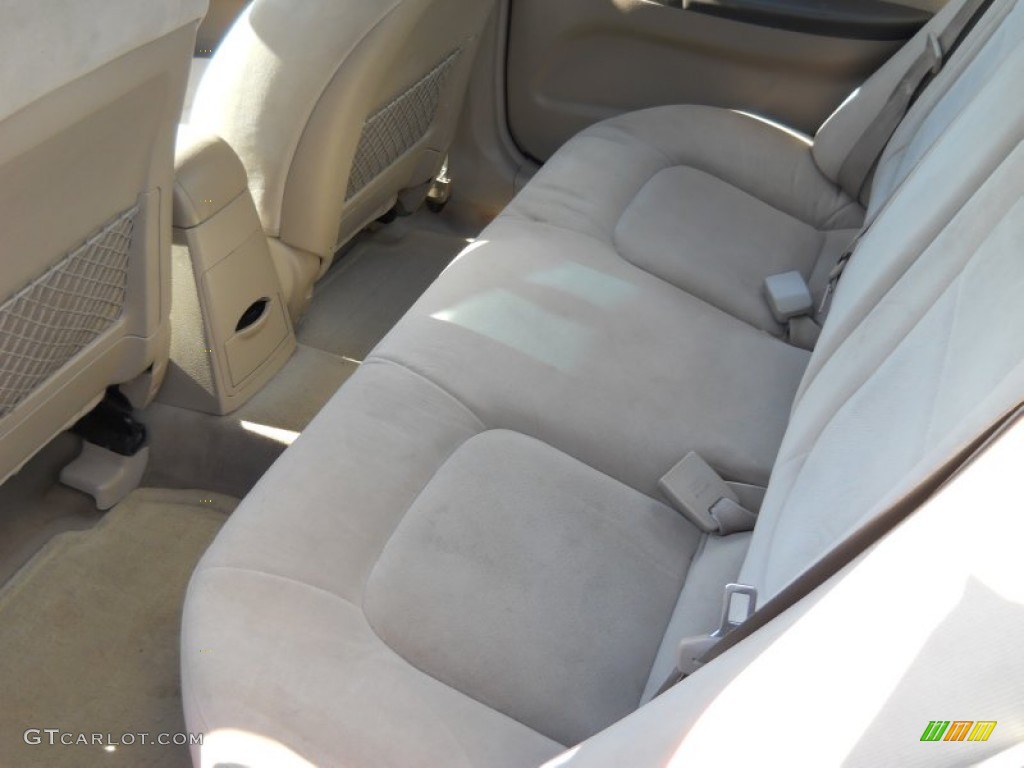 2006 Spectra EX Sedan - Sand Beige / Beige photo #8