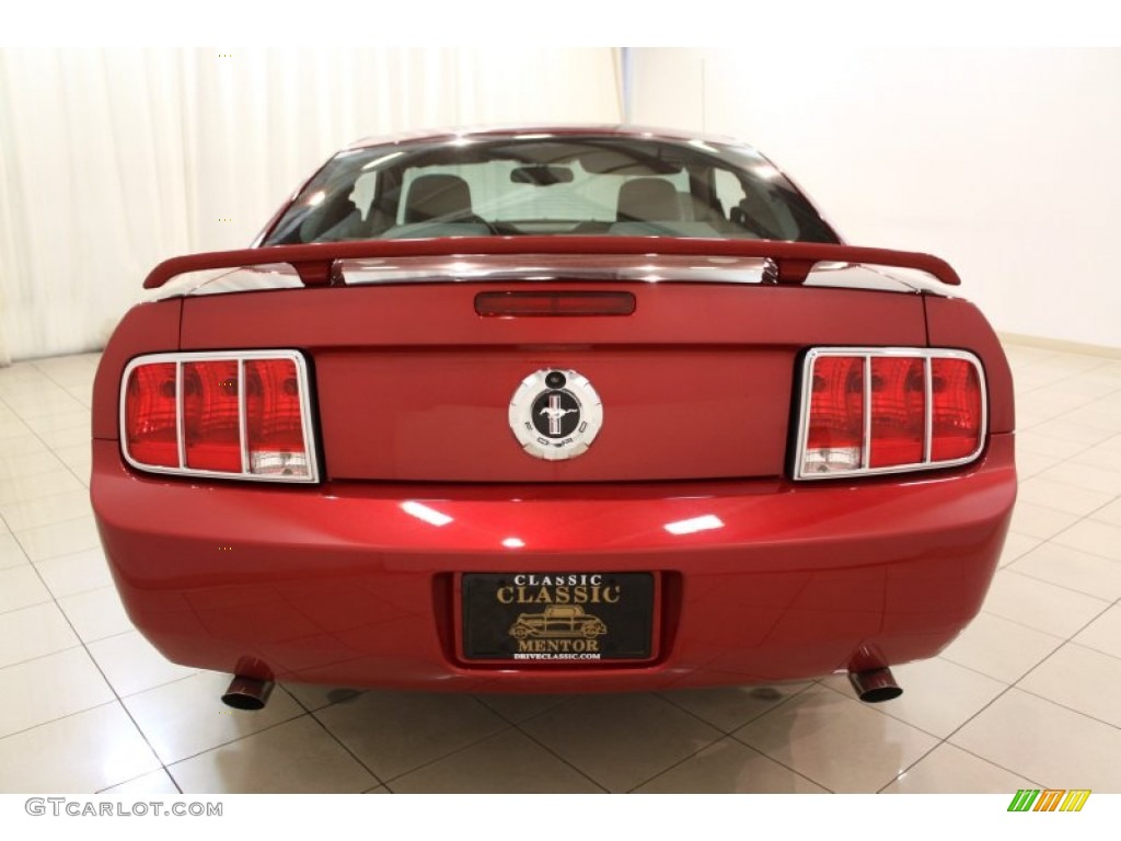 2006 Mustang V6 Deluxe Coupe - Redfire Metallic / Light Graphite photo #18