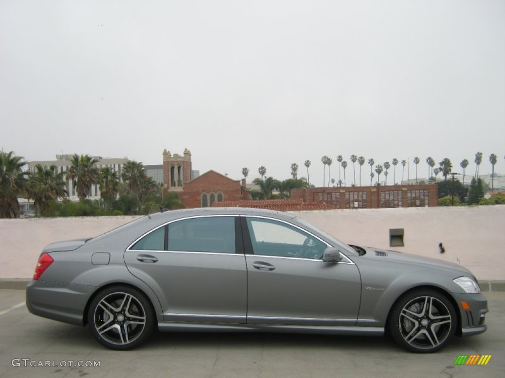 2012 S 63 AMG Sedan - Flint Grey Metallic / AMG Black photo #3