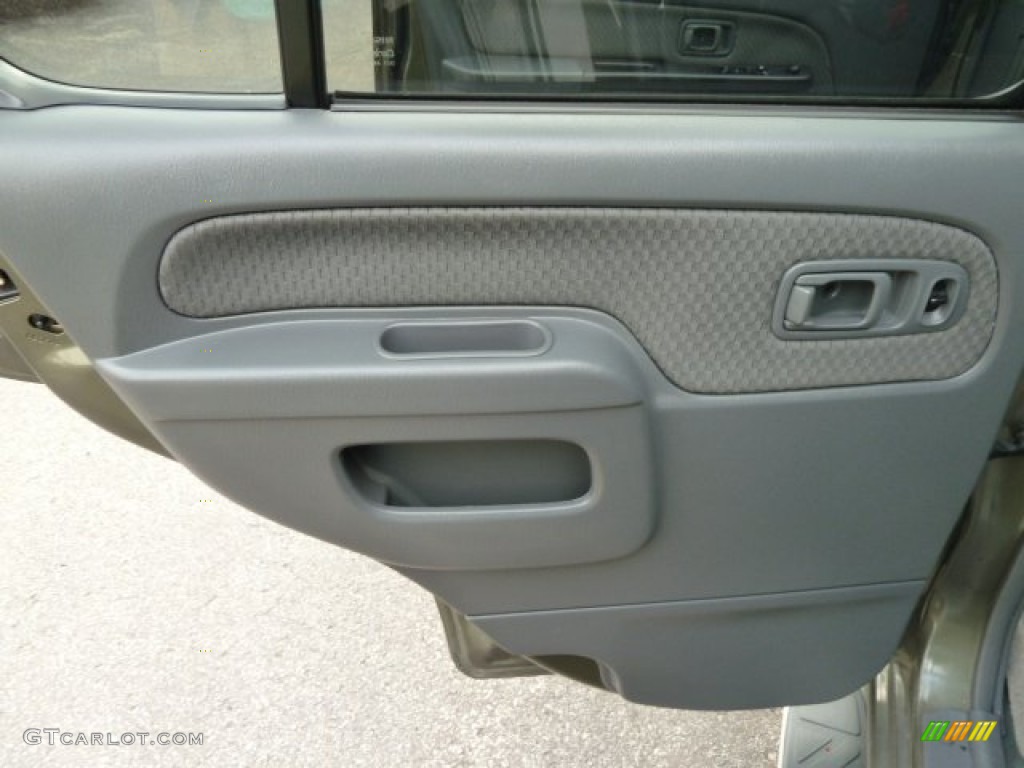 2004 Nissan Xterra XE 4x4 Charcoal Door Panel Photo #62866070