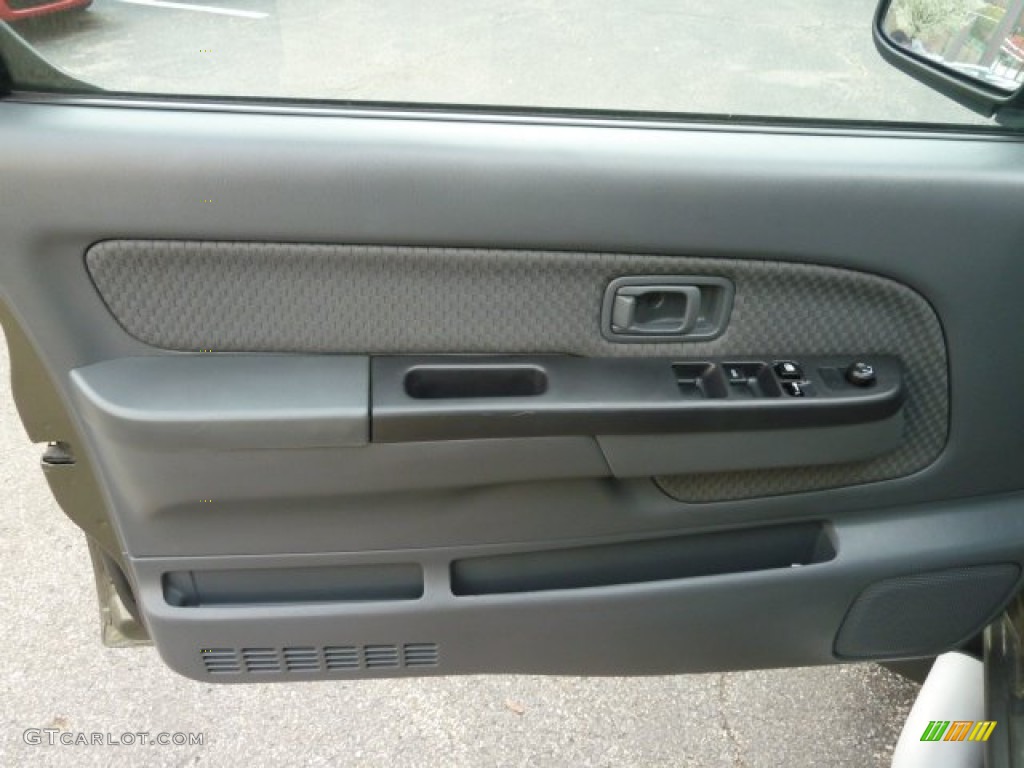 2004 Nissan Xterra XE 4x4 Door Panel Photos