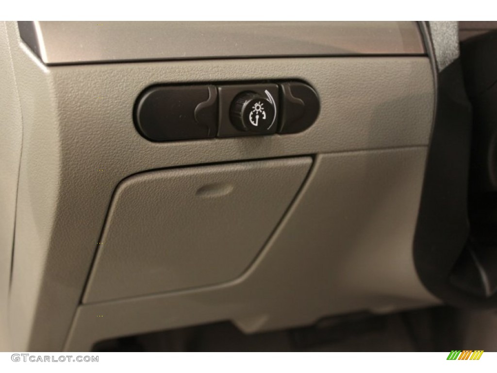 2009 Aura XE - Techno Gray / Gray photo #7