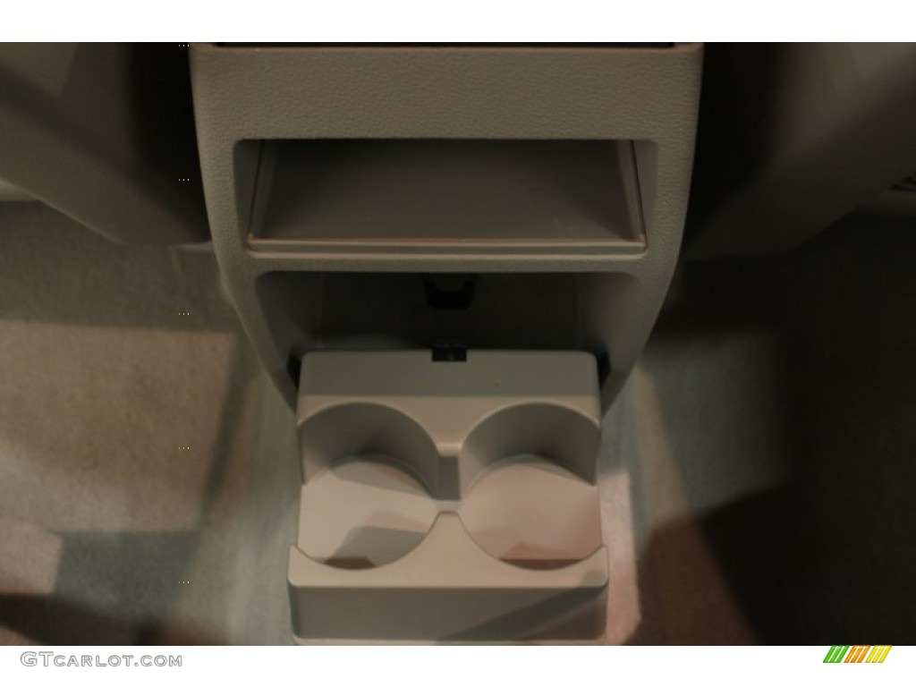 2009 Aura XE - Techno Gray / Gray photo #23