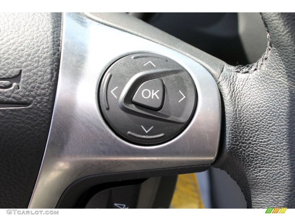 2012 Ford Focus SEL Sedan Controls Photo #62874746