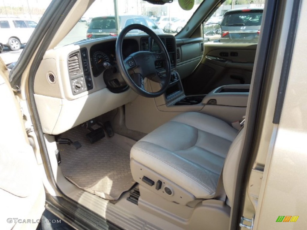 2005 Suburban 1500 LT 4x4 - Sandstone Metallic / Tan/Neutral photo #24