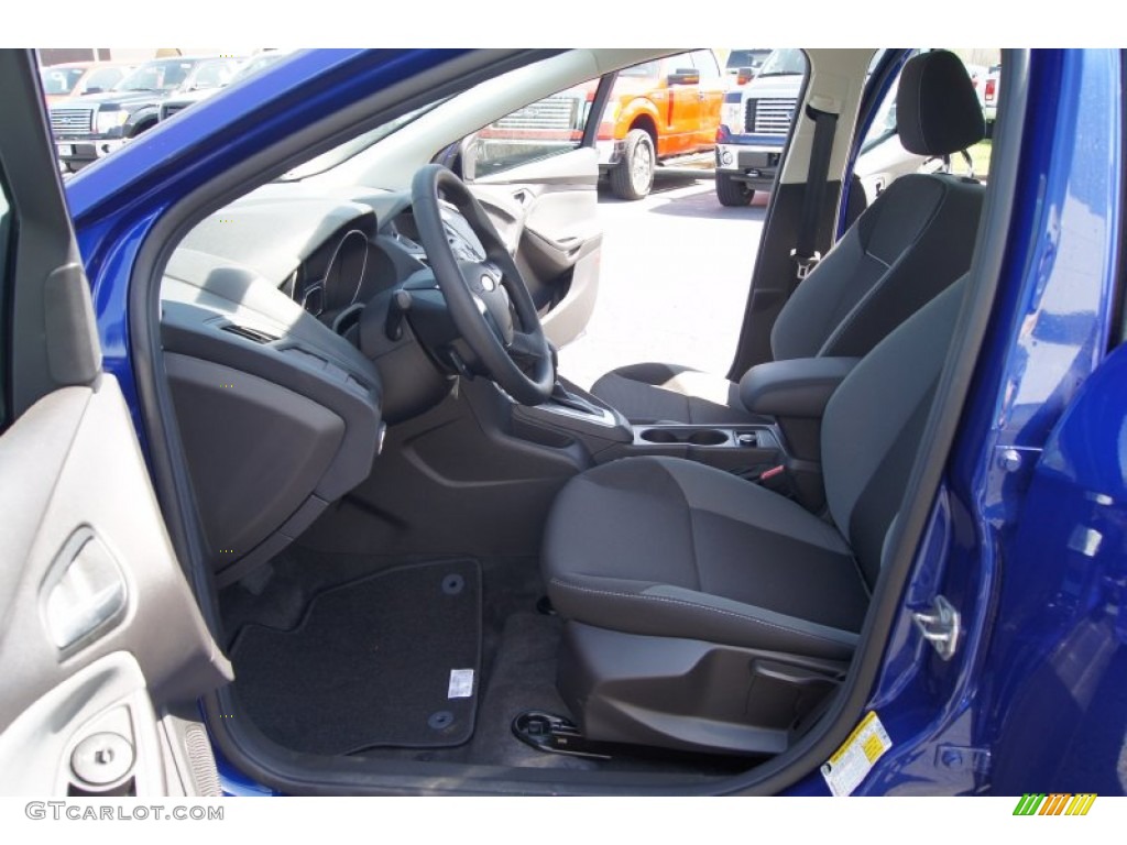 2012 Focus SE Sedan - Sonic Blue Metallic / Charcoal Black photo #8