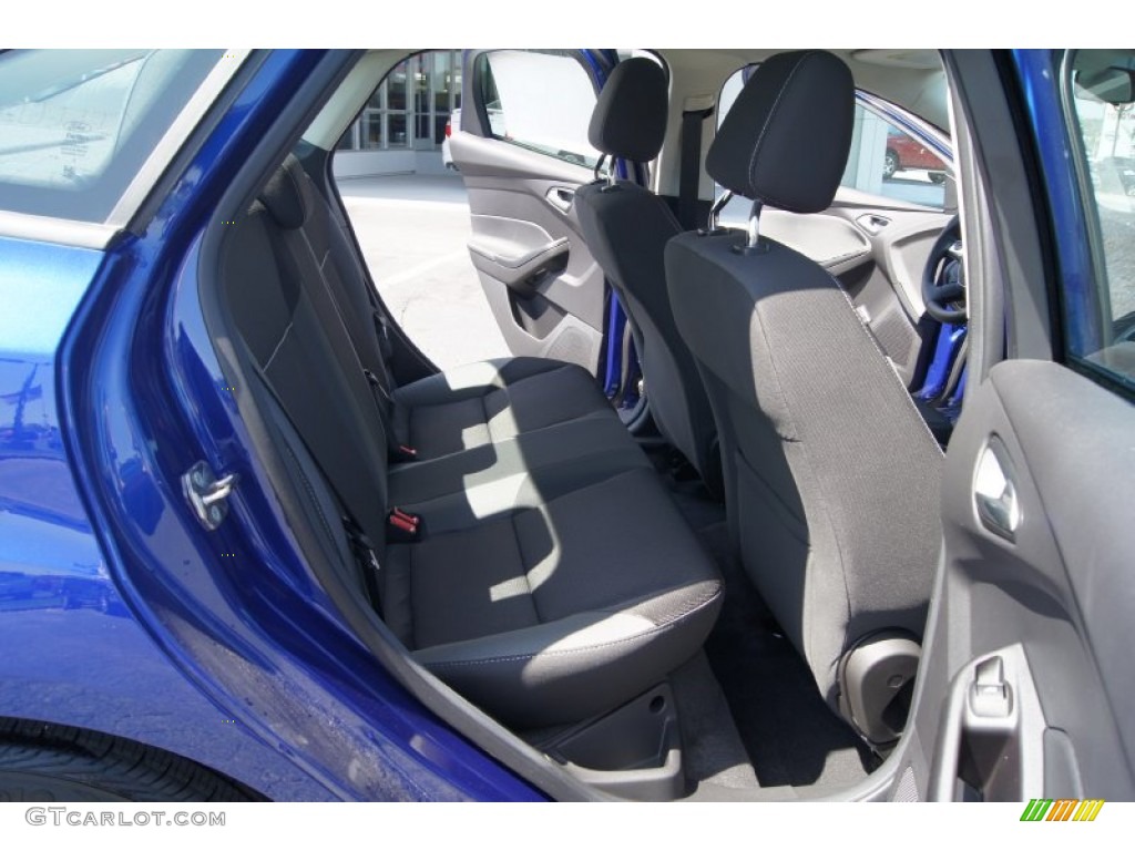 2012 Focus SE Sedan - Sonic Blue Metallic / Charcoal Black photo #10