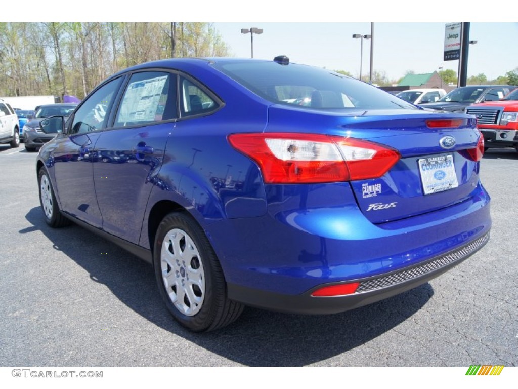 2012 Focus SE Sedan - Sonic Blue Metallic / Charcoal Black photo #30