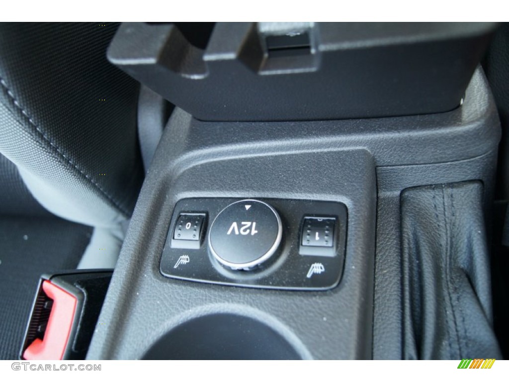 2012 Focus SE Sedan - Sterling Grey Metallic / Charcoal Black photo #28