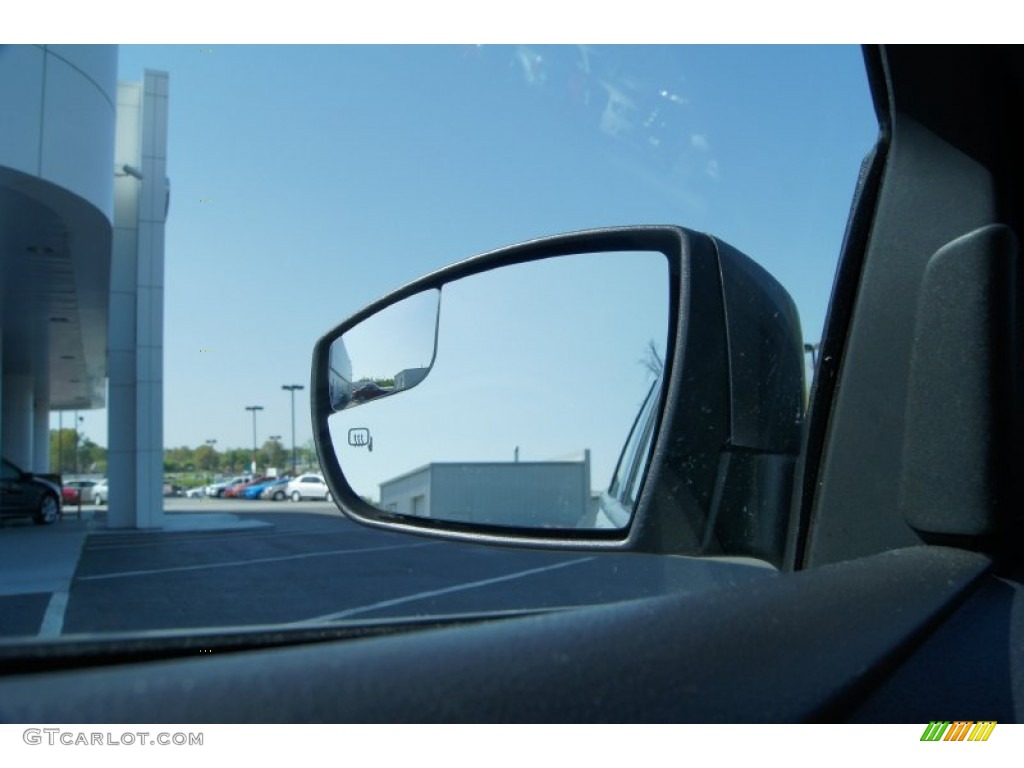 2012 Focus SE Sedan - Sterling Grey Metallic / Charcoal Black photo #32