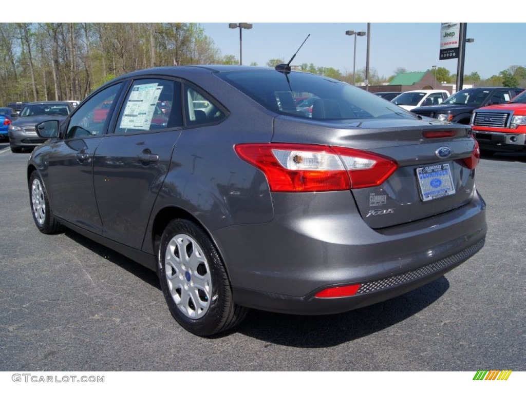 2012 Focus SE Sedan - Sterling Grey Metallic / Charcoal Black photo #33
