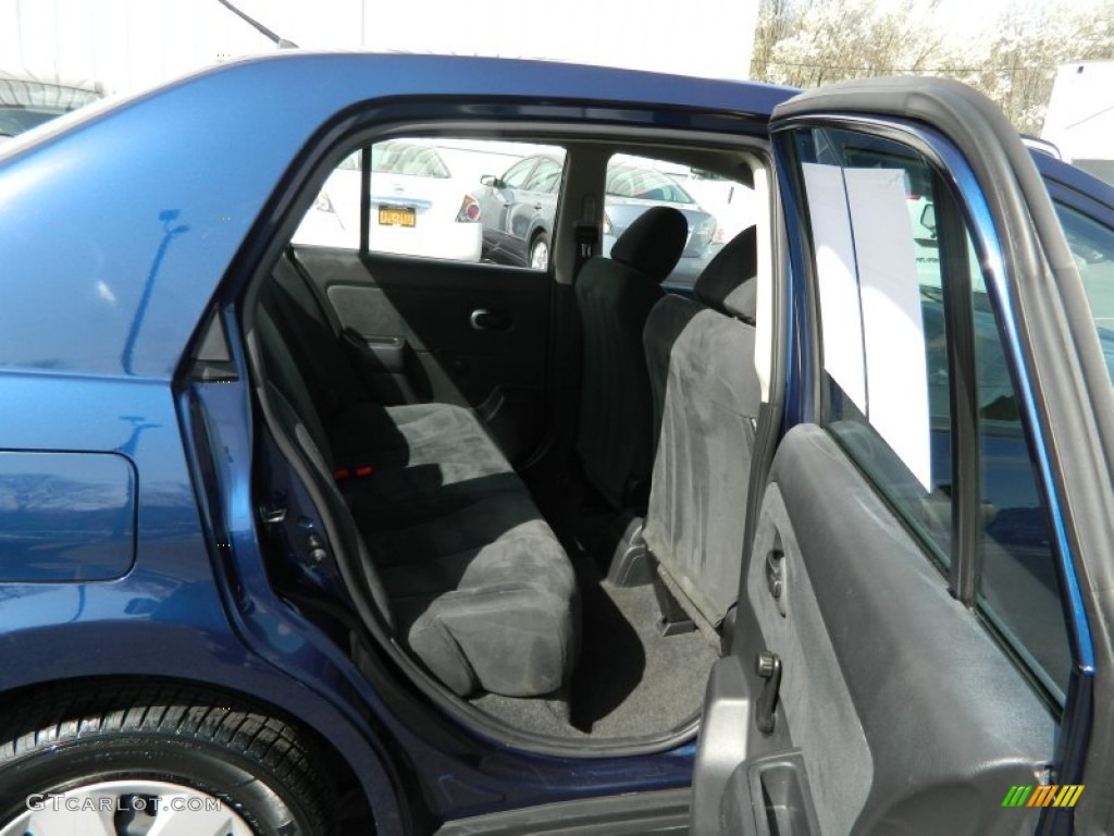 2010 Versa 1.6 Sedan - Blue Onyx Metallic / Charcoal photo #17