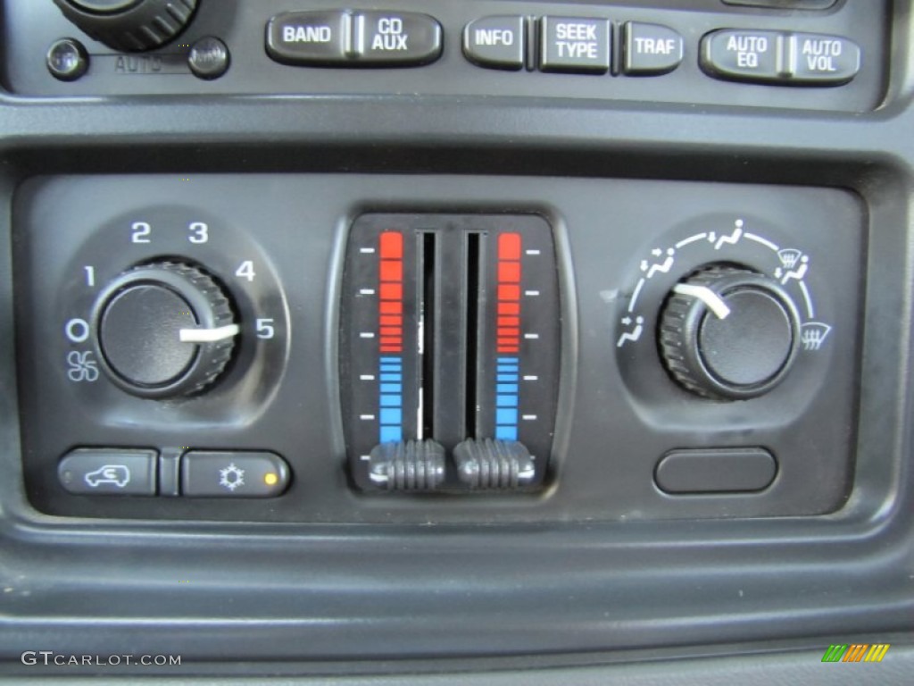 2004 GMC Sierra 1500 SLE Regular Cab Controls Photo #62881223