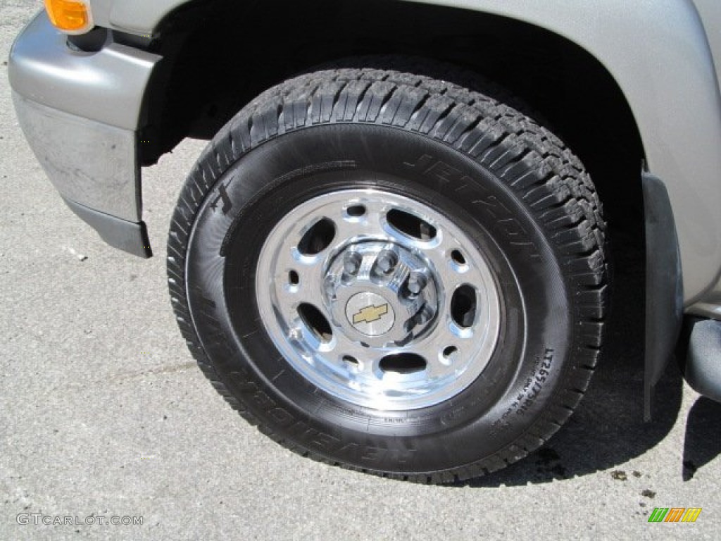 2003 Chevrolet Suburban 2500 LT 4x4 Wheel Photos