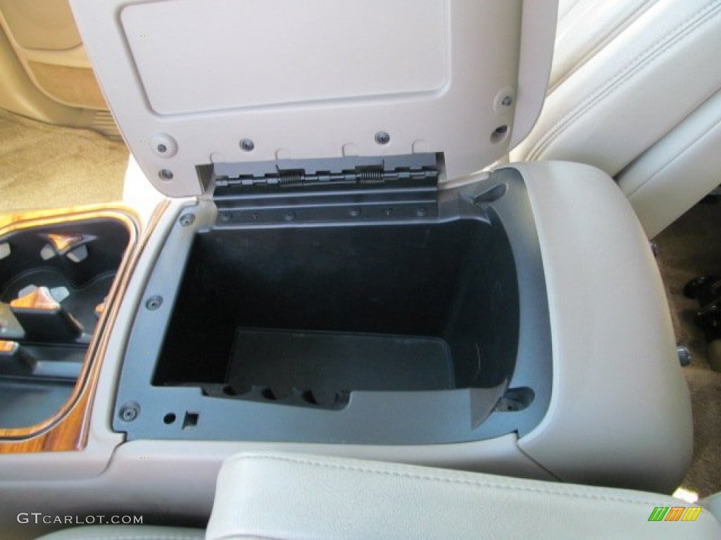 2003 Suburban 2500 LT 4x4 - Light Pewter Metallic / Tan/Neutral photo #22