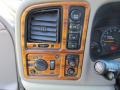 2003 Chevrolet Suburban 2500 LT 4x4 Controls