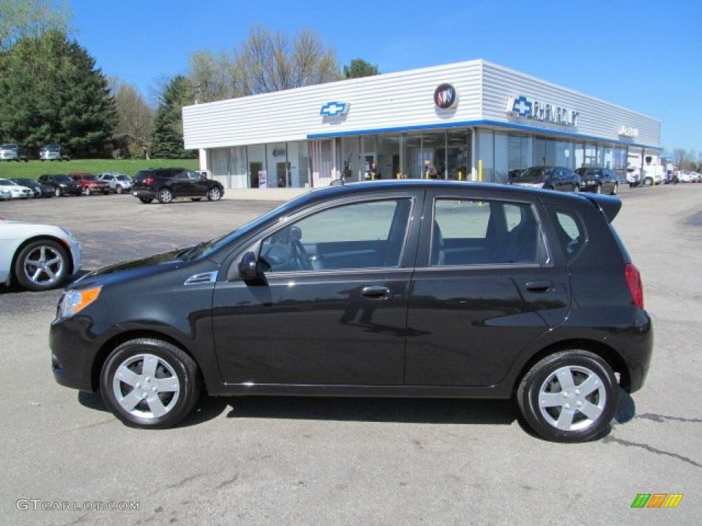 2010 Aveo Aveo5 LT - Black Granite / Charcoal photo #2