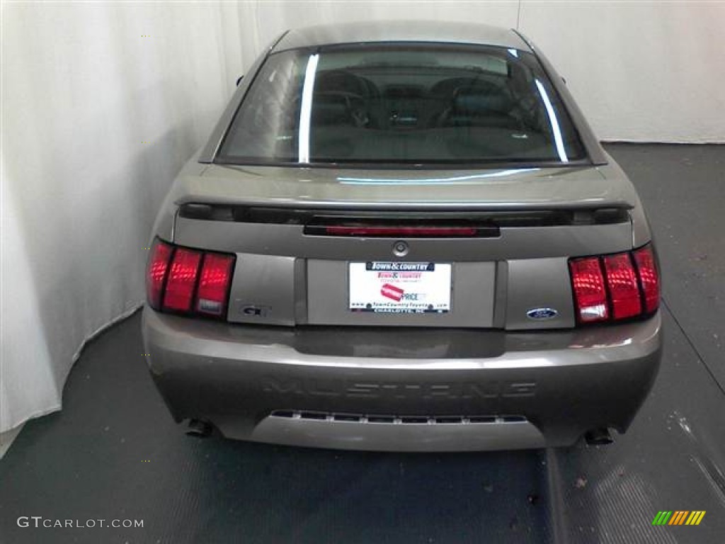 2001 Mustang GT Coupe - Mineral Grey Metallic / Dark Charcoal photo #4