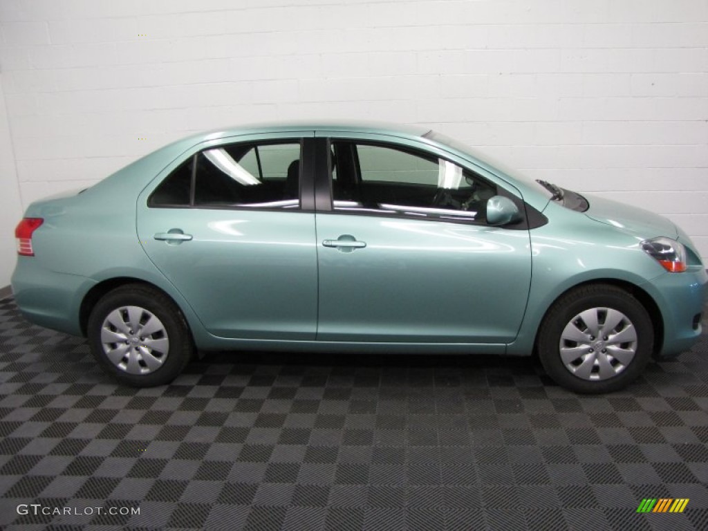 2010 Yaris Sedan - Jade Sea Metallic / Dark Charcoal photo #5