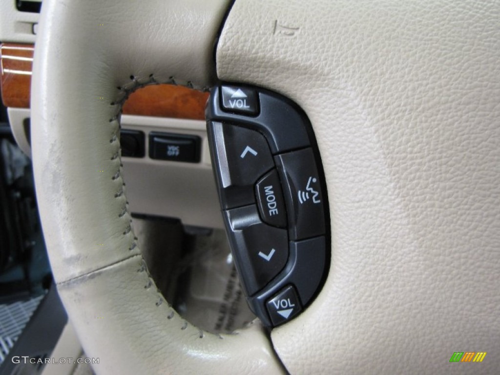 2003 Infiniti Q 45 Luxury Sedan Controls Photo #62890112