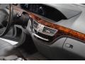Black - S 550 Sedan Photo No. 16
