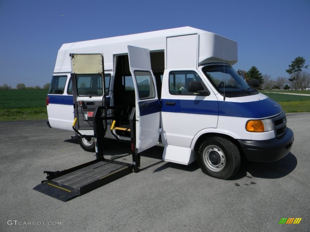 Bright White 2000 Dodge Ram Van 3500 Passenger Wheelchair Access Exterior Photo #62893559