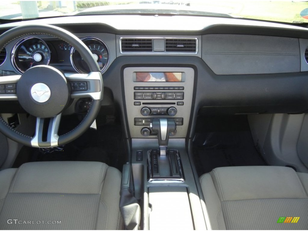 2011 Mustang V6 Convertible - Ingot Silver Metallic / Stone photo #22