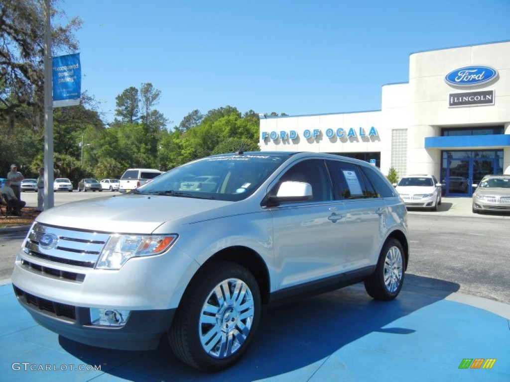 Ingot Silver Metallic Ford Edge Limited Awd Photo