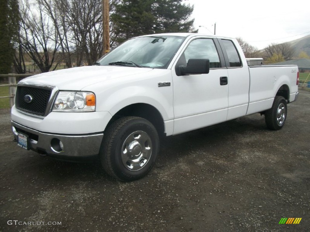 Oxford White 2007 Ford F150 XLT SuperCab 4x4 Exterior Photo #62894588