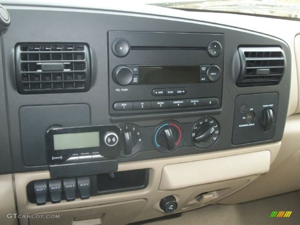 2007 Ford F250 Super Duty XLT SuperCab 4x4 Controls Photo #62895699
