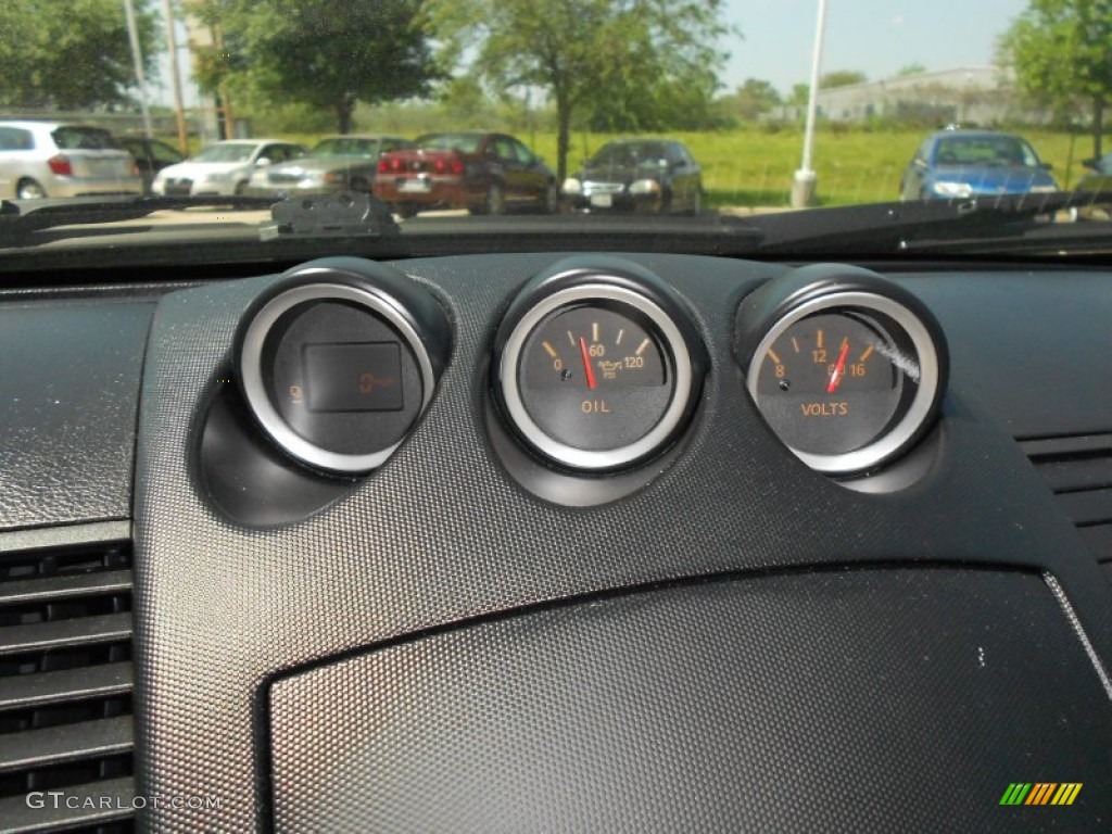 2007 Nissan 350Z Coupe Gauges Photo #62899539