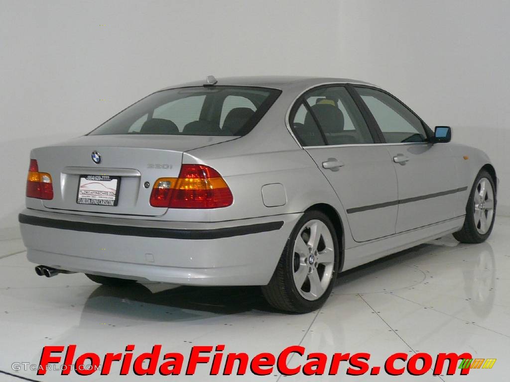 2004 3 Series 330i Sedan - Titanium Silver Metallic / Black photo #2