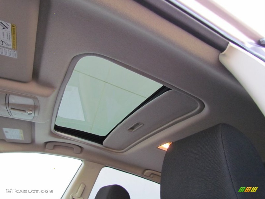 2011 Rogue SV AWD - Platinum Graphite / Black photo #10