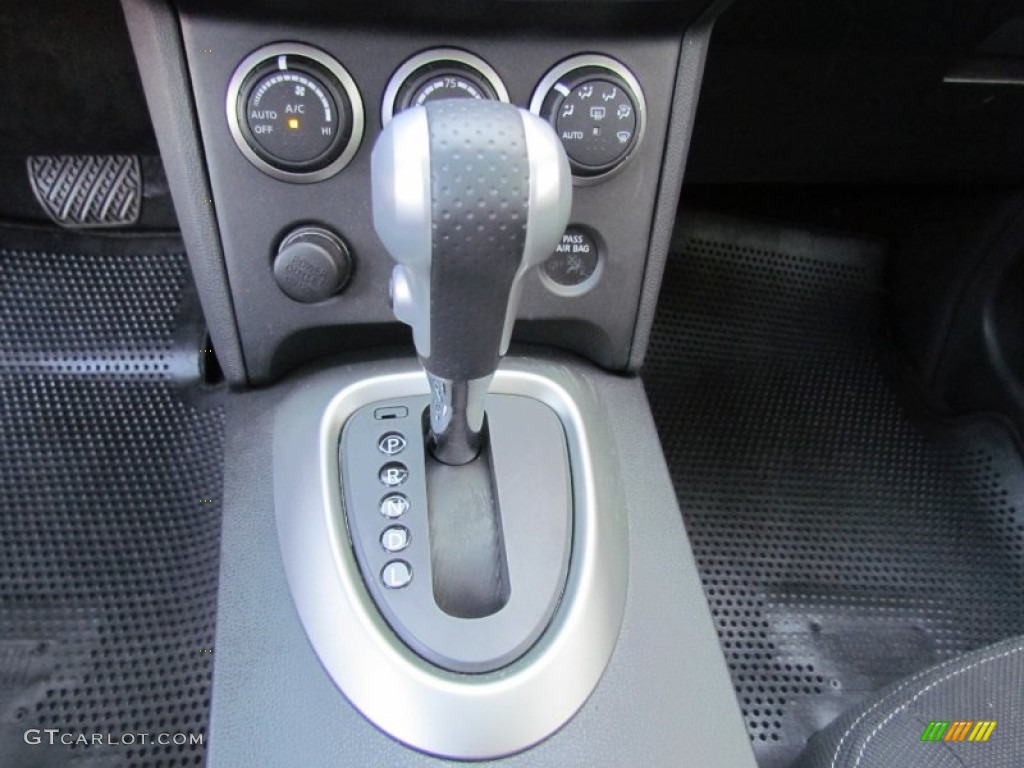2011 Rogue SV AWD - Platinum Graphite / Black photo #12