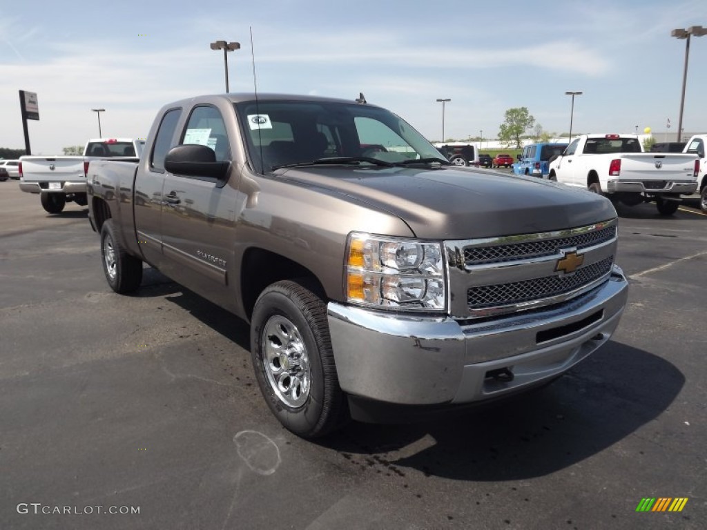 2012 Silverado 1500 LS Extended Cab 4x4 - Mocha Steel Metallic / Dark Titanium photo #3