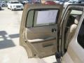 Sandstone Metallic - HHR LT Photo No. 17