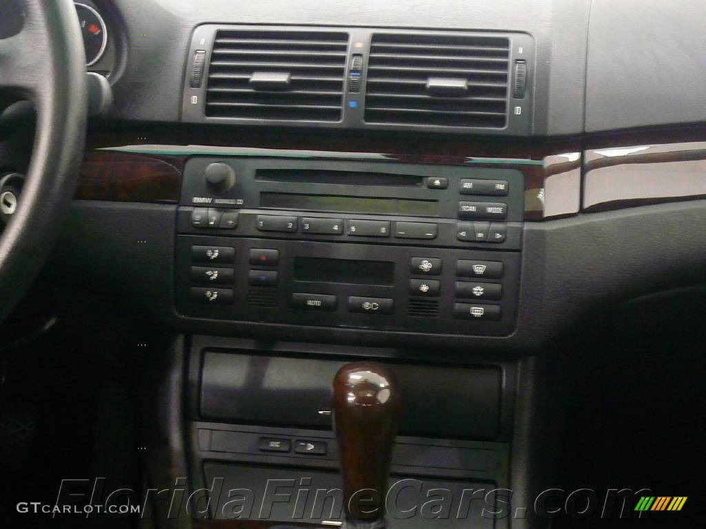 2004 3 Series 330i Sedan - Titanium Silver Metallic / Black photo #17
