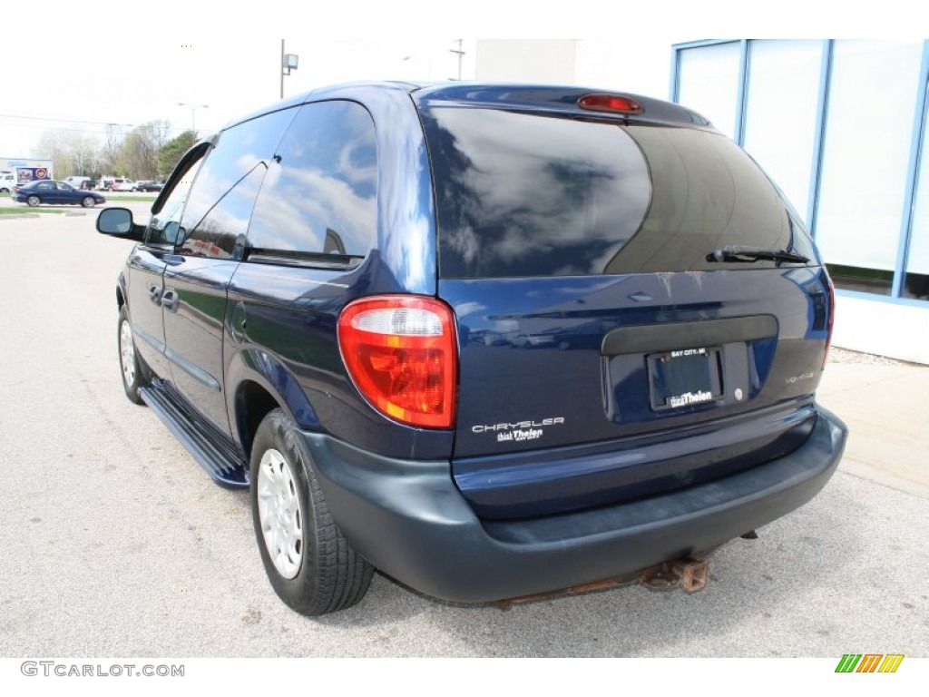 2002 Voyager  - Patriot Blue Pearl / Taupe photo #6