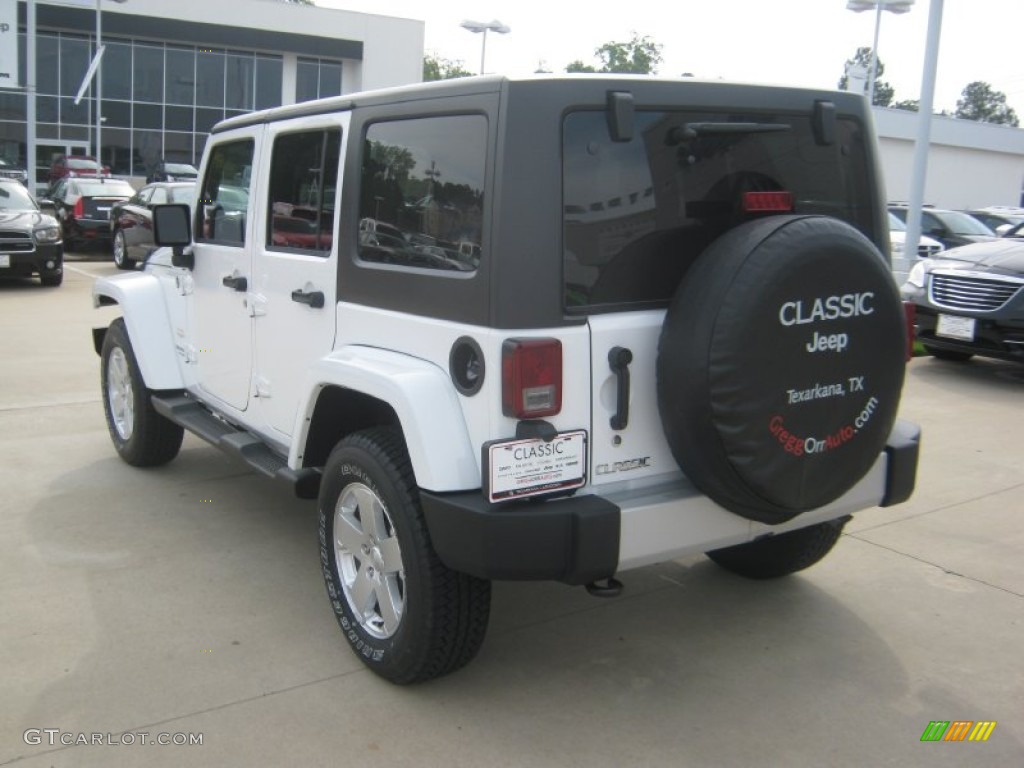 2012 Wrangler Unlimited Sahara 4x4 - Bright White / Black/Dark Saddle photo #3