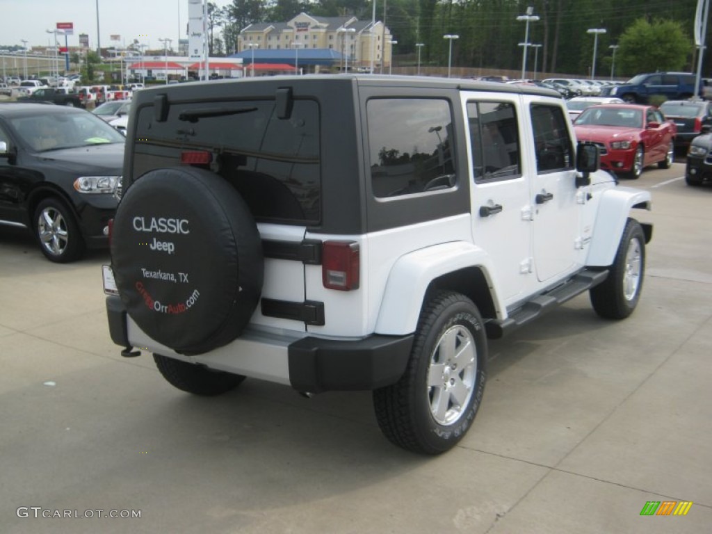 2012 Wrangler Unlimited Sahara 4x4 - Bright White / Black/Dark Saddle photo #5