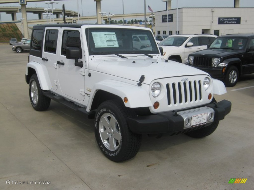 2012 Wrangler Unlimited Sahara 4x4 - Bright White / Black/Dark Saddle photo #7
