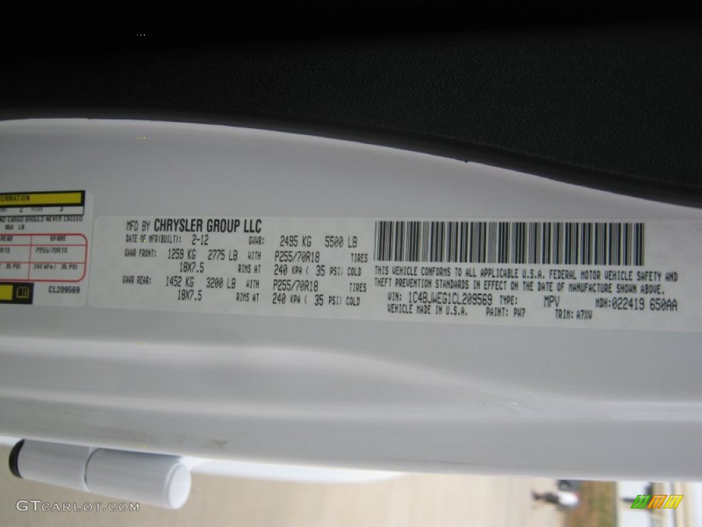 2012 Wrangler Unlimited Sahara 4x4 - Bright White / Black/Dark Saddle photo #23