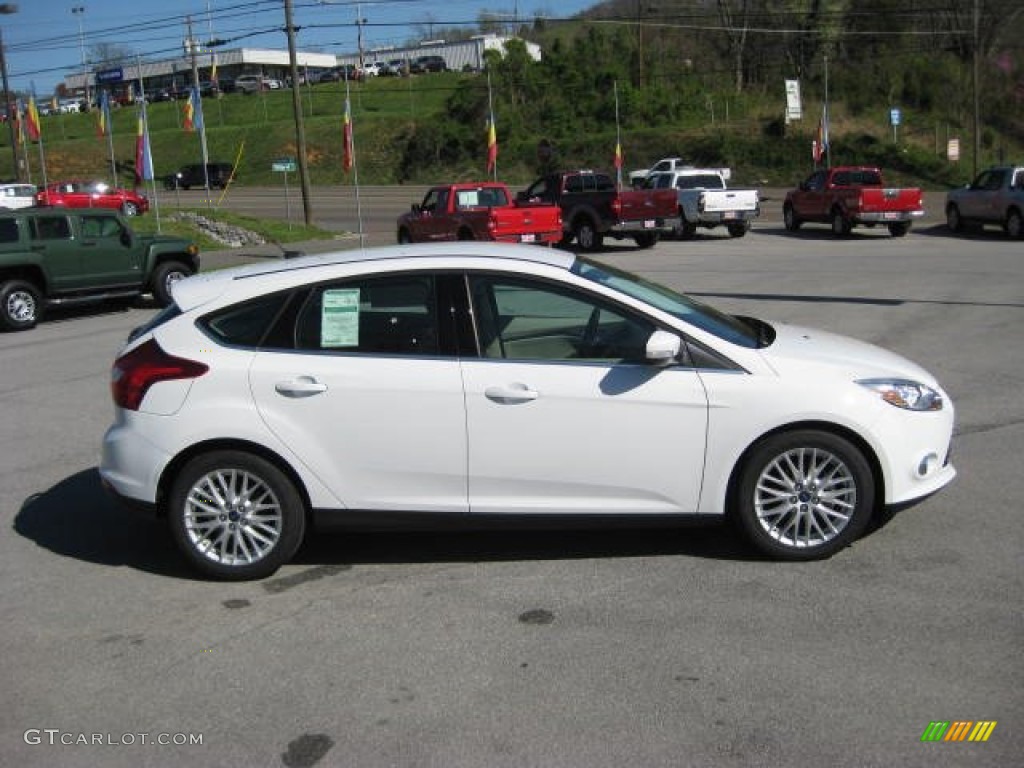 2012 Focus SEL 5-Door - Oxford White / Stone photo #5