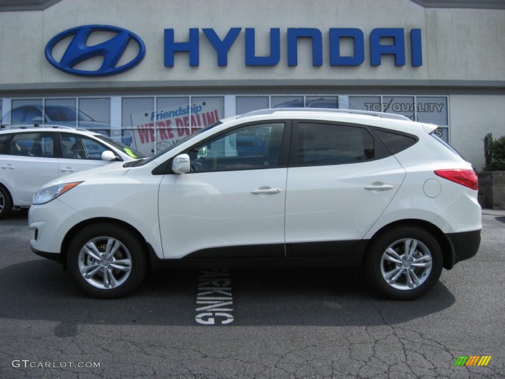 2012 Tucson GLS AWD - Cotton White / Taupe photo #1