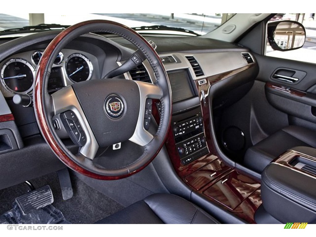 2012 Cadillac Escalade EXT Luxury AWD Ebony/Ebony Dashboard Photo #62918145