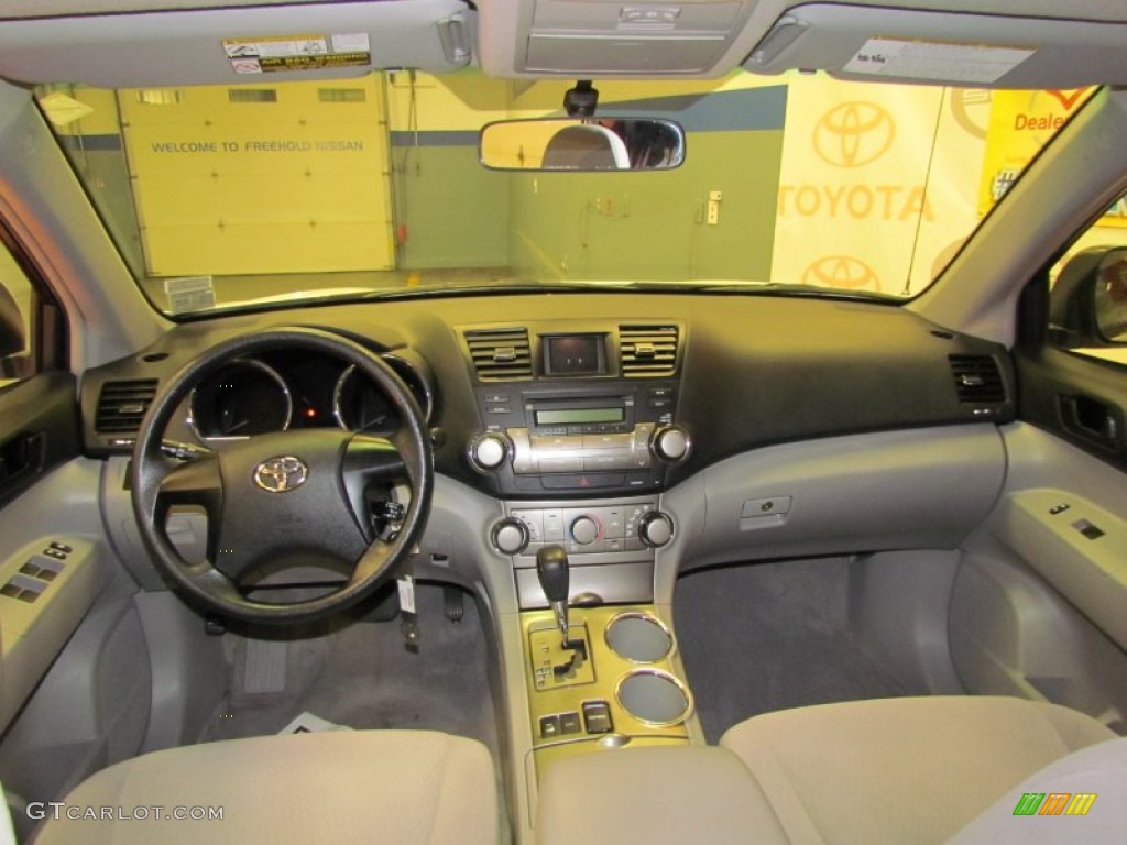 2009 Highlander V6 4WD - Blizzard White Pearl / Ash photo #12